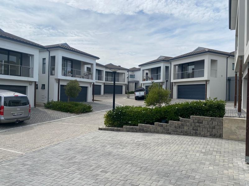 3 Bedroom Property for Sale in Protea Heights Western Cape